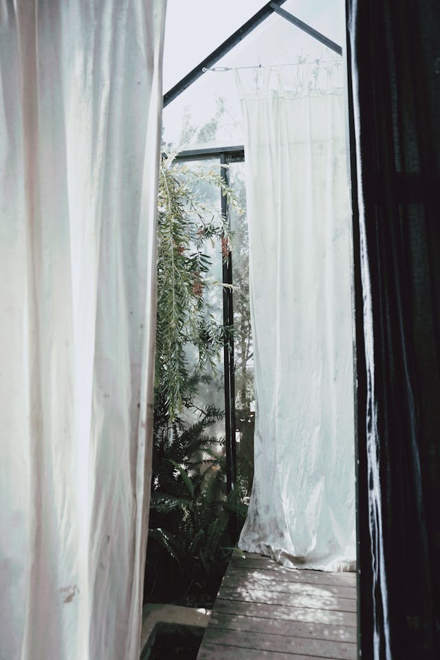 Sheer and Semi-Sheer Curtains