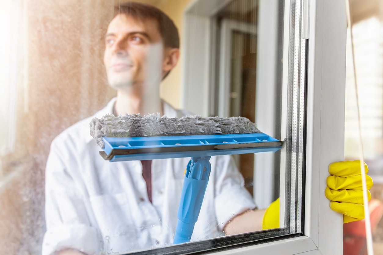 cleaning a casement window