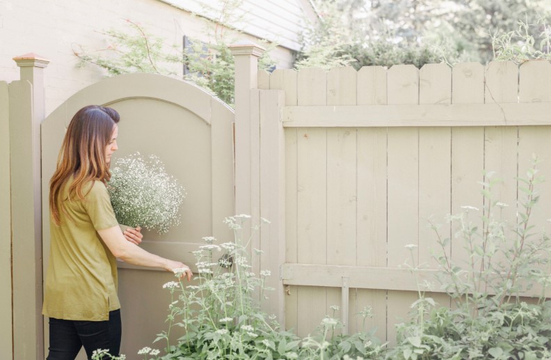 Small Yard Solutions: Fence Ideas That Make Outdoor Space Look Bigger & More Inviting
