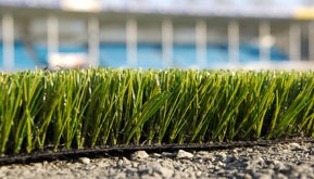 Pros and cons of having an artificial lawn