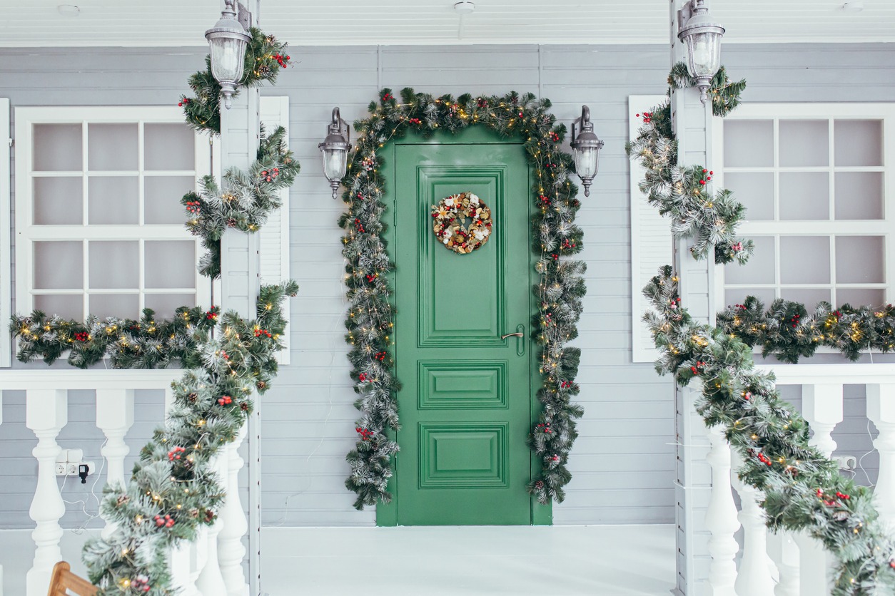 Decorating Your Front Door Around the Year