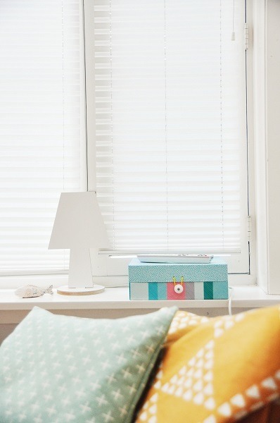 How to Clean Window Blinds