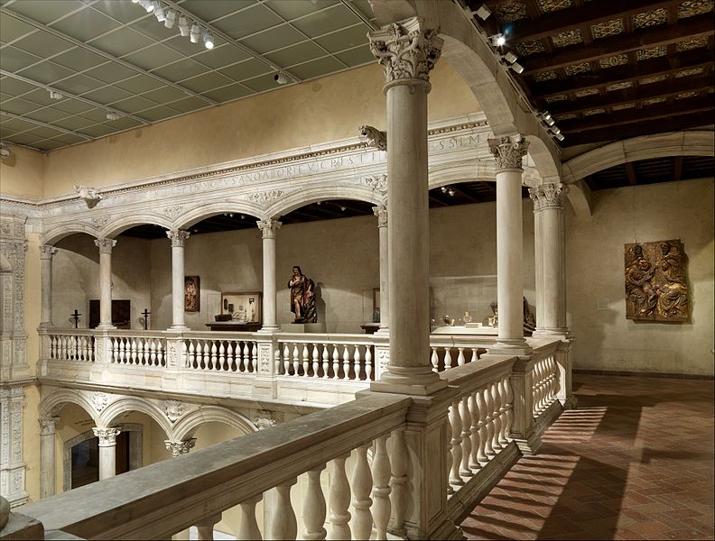 The patio from the Castle of Vélez Blanco featuring balustrades and columns