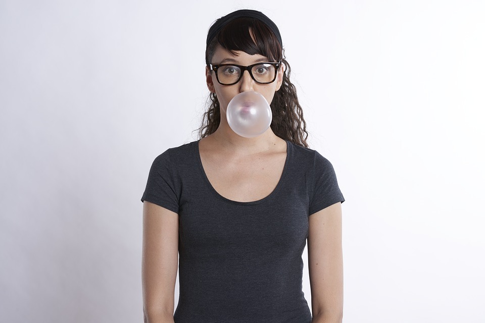 The How-to Guide to Removing Chewing Gum from Clothes