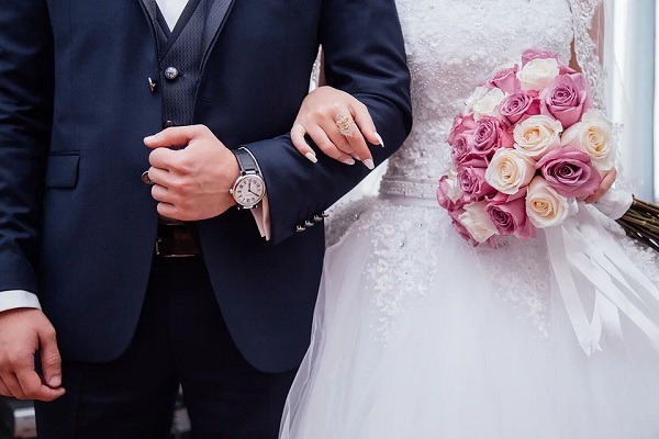 Big day savings: Link round-up on how to save on your wedding