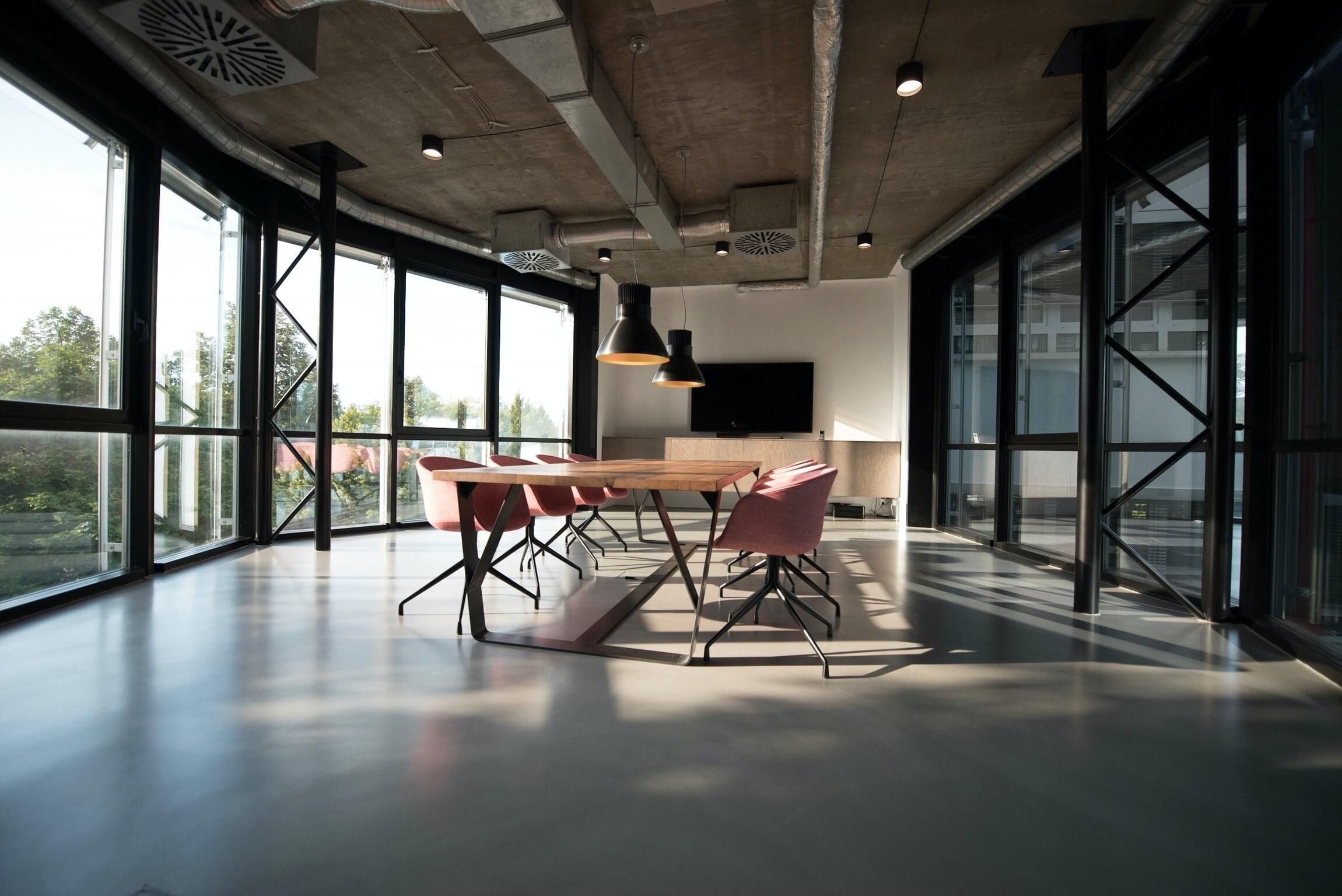 Choosing the right builders when refurbishing an office