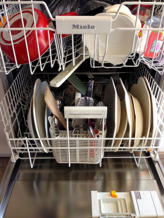 Is It Ok to Wash Pots and Pans in the Dishwasher?