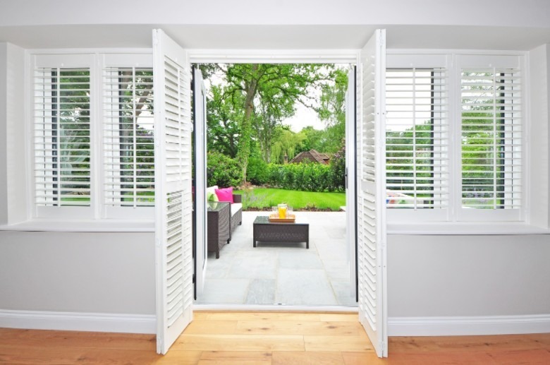 What Is The Difference Between Traditional Shutters And Plantation Shutters?