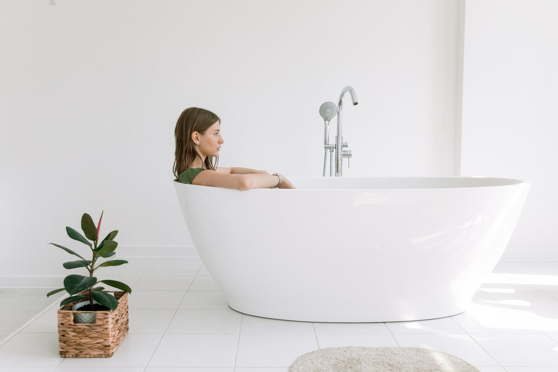 The Top Benefits of Using Waterproof Bath Cushion