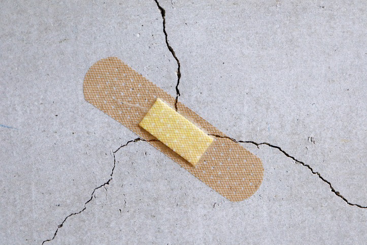 Tips for Repairing Cracks in Walls