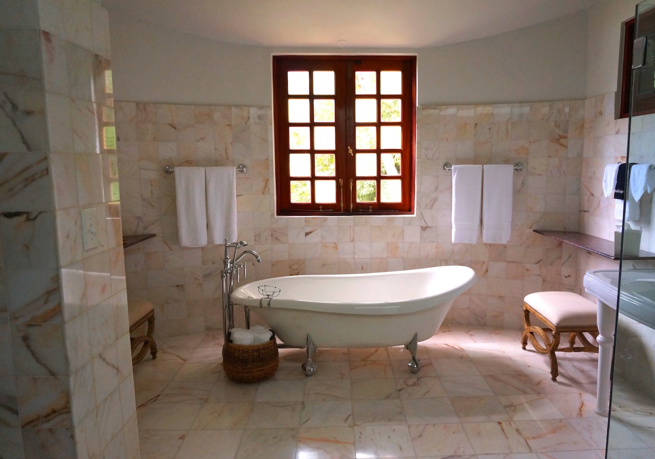Top Design Ideas to Renovate Your Bathroom into a Spa-Like Retreat
