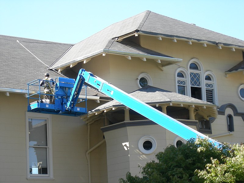 The Top Signs That Your Roof Requires Professional Gutter Repair Services