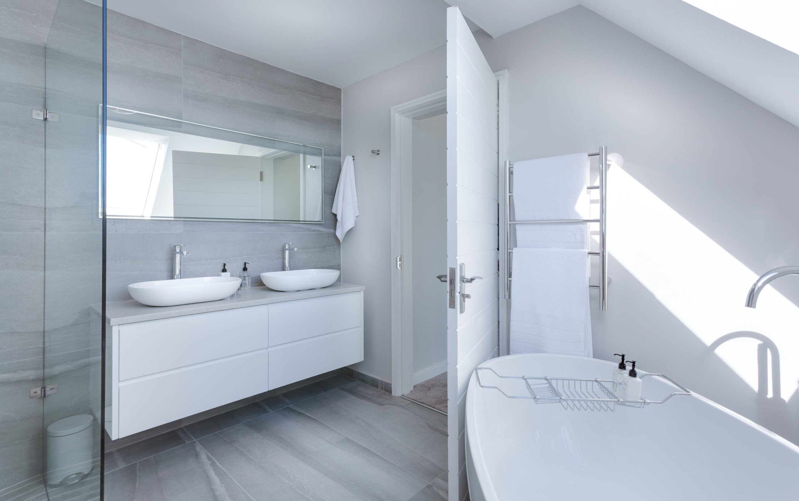 Designing Delight The Hidden Advantages of a Thoughtfully Crafted Bathroom